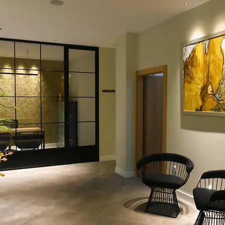 Premium Apartment *