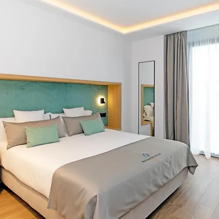 Premium Apartment *